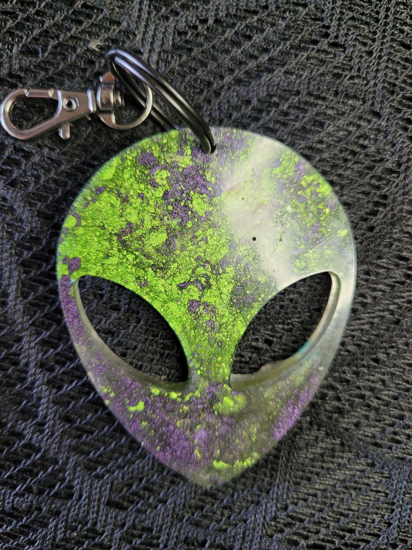 Resin alien keyring for ufo themed gift